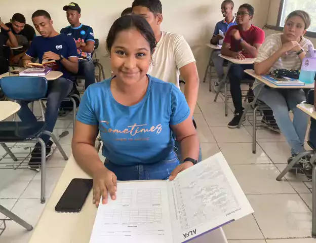 Mujeres Que Brillan - classroom