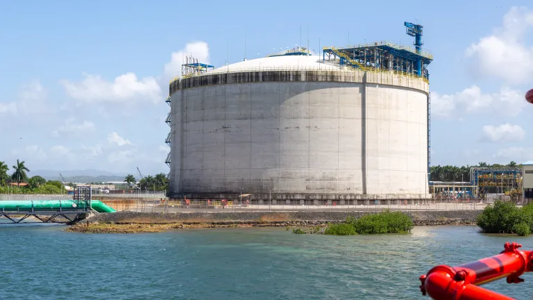 lng-tank-facility
